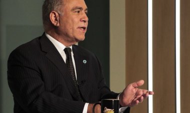 Ministro diz que prioridade é ampliar vacinação contra covid-19