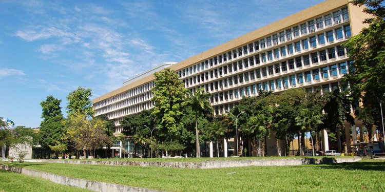UFRJ marca retorno das aulas presenciais para o dia 31 de janeiro
