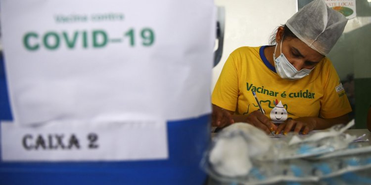 Aumentam casos de covid-19 no Amazonas, que passa à fase de risco alto