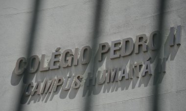 Pais de alunos do Colégio Pedro II pedem ensino presencial