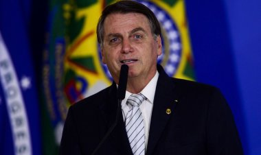 Em entrevista, presidente Bolsonaro fala sobre desempenho do PIB