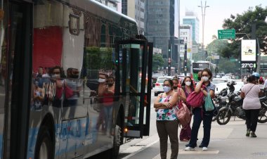 Senado aprova programa que financia passagens de idosos no transporte