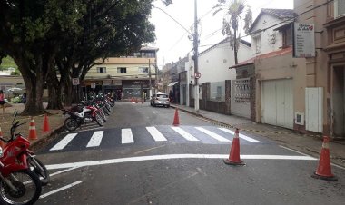 Vias de Ubá recebem serviço de revitalização da sinalização horizontal