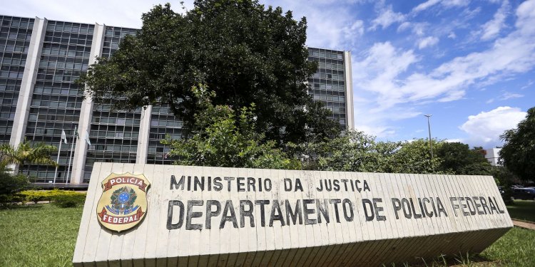 PF conclui que presidente não cometeu crime no caso Covaxin