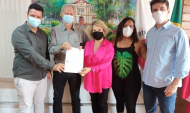 Prefeitura de Ubá e UEMG assinam Termo de Cessão de Imóvel