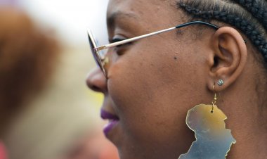 Negros e mulheres chefes de família são maiores vítimas da pandemia