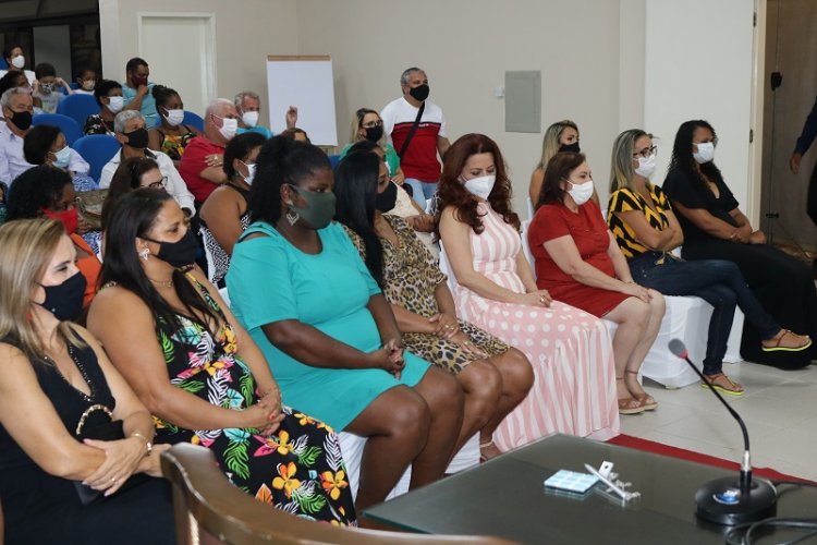 Cerimônia de entrega do título de Mérito Mulher Cidadã Irmã Marisa Costa