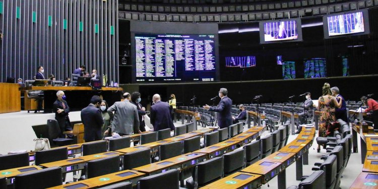Congresso derruba veto à renegociação de dívidas do Simples Nacional