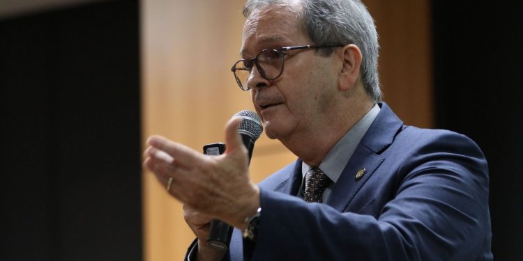 MEC apresenta novo Enem; veja as mudanças