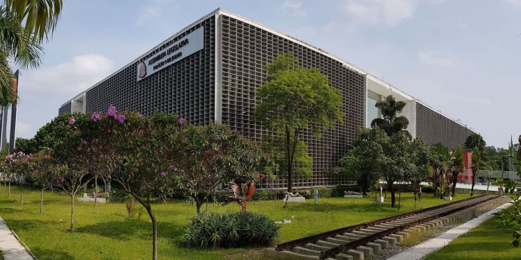 Alesp aprova reajuste do salário mínimo