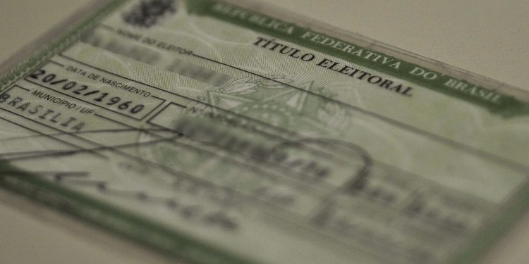 Campanha do TSE emite título de eleitor para quase 100 mil jovens