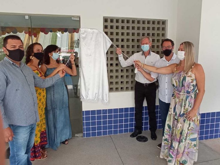 Emoção marca entrega das obras de revitalização da E.M. Dulcinéa Serrato