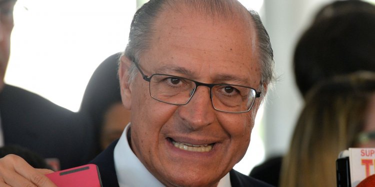 PT confirma indicação de Alckmin para vice de Lula