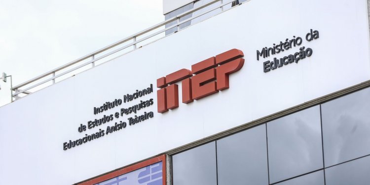 Inep inicia aplicação do Pisa 2022