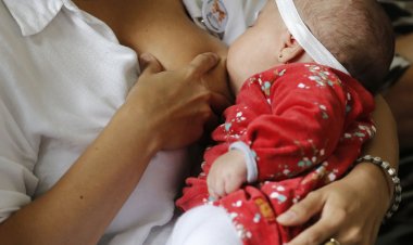 Lojas fazem promoção irregular de produto que compete com amamentação