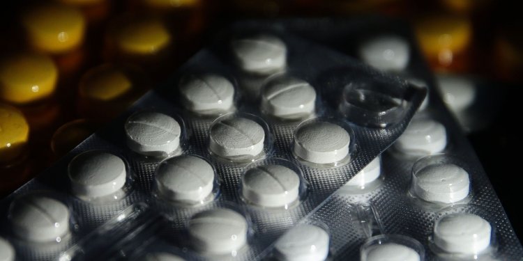 Senado avança na proposta que abate no IR compra de medicamentos