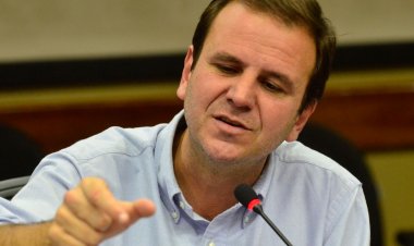 "Será o paraíso se cumprir as metas", diz Paes sobre leilão da Cedae