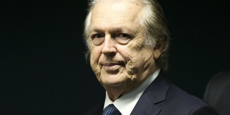 União Brasil lança pré-candidatura de Luciano Bivar à Presidência