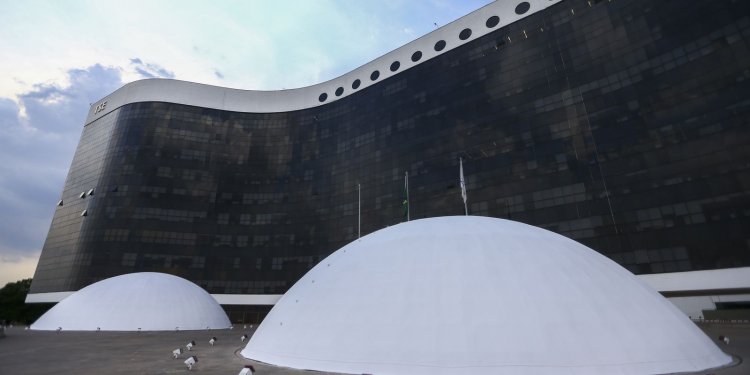 TSE debate efeito da Lei de Proteção de Dados em relação a candidatos