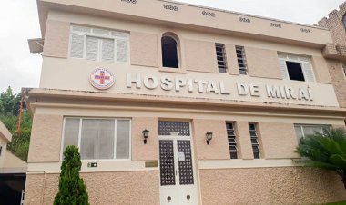 Rapaz agride médico e destrói parte da sala do hospital de Miraí