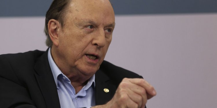 Democracia Cristã oficializa candidatura de Eymael a presidente