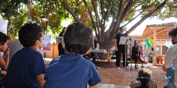 Crianças de CMEIs de Goiânia recebem concertos de música clássica