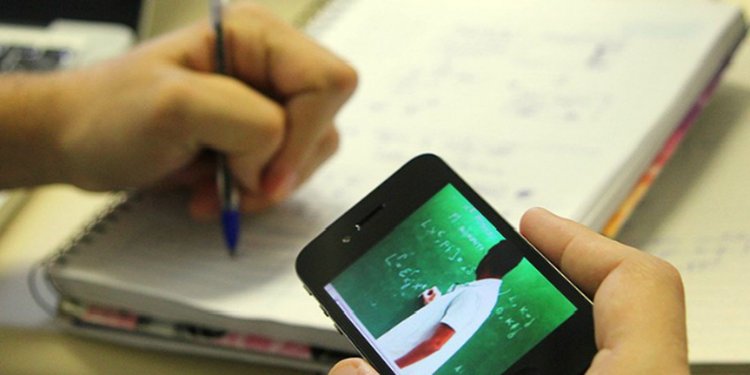 Crianças vulneráveis aprenderam metade do esperado durante pandemia