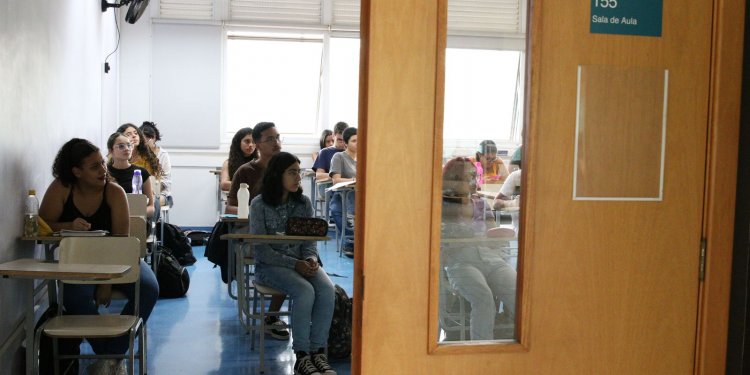 Universidades paulistas marcam provas para novembro e dezembro