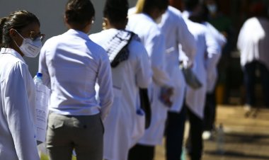 Mais de 54 mil profissionais disputam vaga de residência pelo Enare