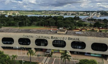 Transição foi a mais participativa e econômica, diz Lula