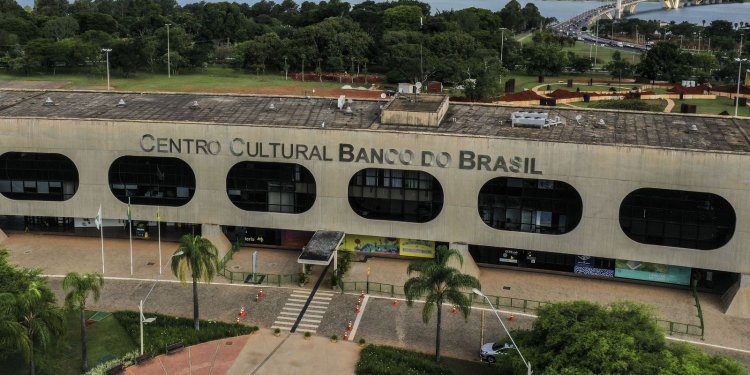 Transição diz que 50% das obras de saneamento estão paradas