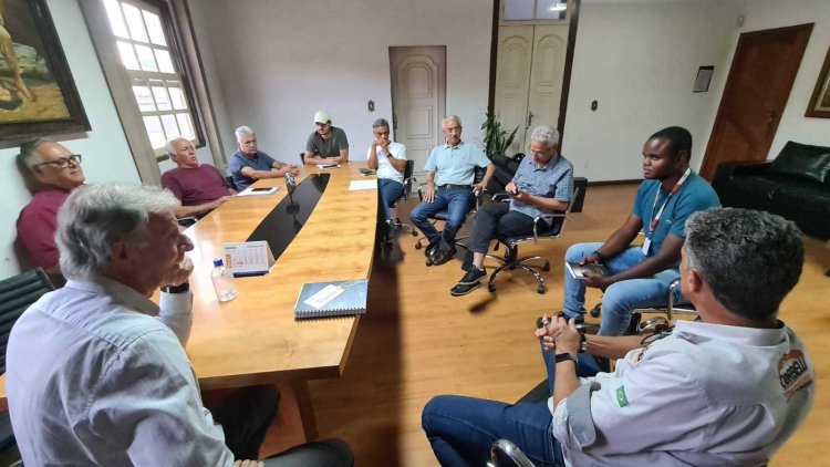 Demolição segura do Palace Hotel é tema de reunião