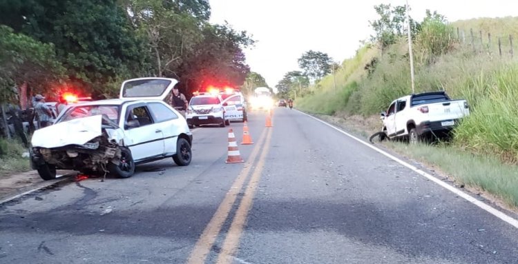 Acidente de trânsito com vítima na  MG-353, KM 46, Goianá