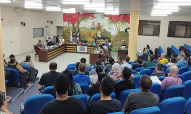 Funcionários e proprietários de supermercados reivindicam aos vereadores a regulamentação da não abertura aos domingos