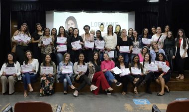 Ubá: Alunas do Capacita Mulher recebem certificado