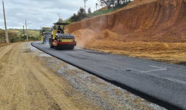 Ubá: Contorno Rodoviário recebe asfalto usinado CBUQ
