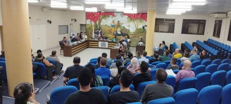 Funcionários e proprietários de supermercados reivindicam aos vereadores a regulamentação da não abertura aos domingos