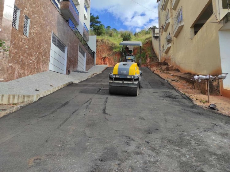 Ubá: Obras realiza operação tapa-buraco em diversos pontos da cidade