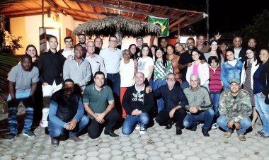 Encontro na Chácara Pedra Redonda discute o futuro de Ubá