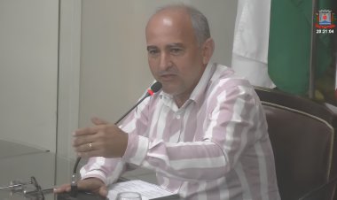 Vereador Edeir Pacheco faz reclamação sobre o transporte público em Ubá