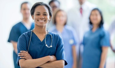 Governo de Minas Gerais garante pagamento do Piso Nacional da Enfermagem na folha de dezembro para servidores estaduais do SUS-MG