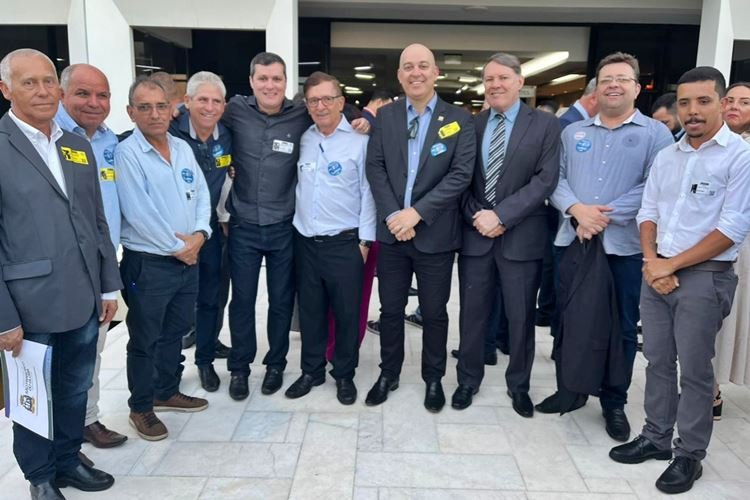 Prefeitos da região participam de Mobilização Municipalista em Brasília