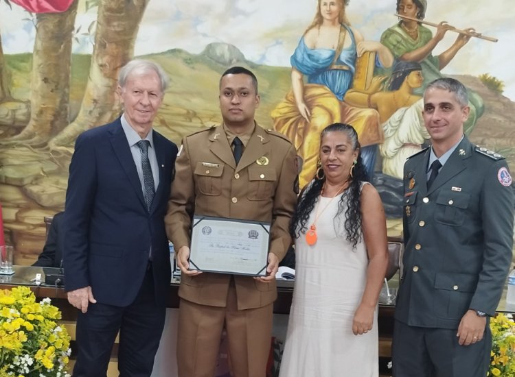 Rafael da Silva Melão recebe título de Cidadania Honorária de Ubá