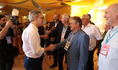 Participação em tradicional Feira de Móveis de Minas Gerais fecha série de compromissos do governador na Zona da Mata