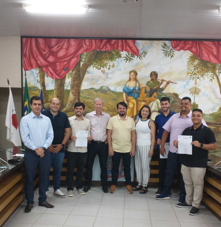 Conselheiros tutelares tomam posse para mandato de quatro anos em Ubá