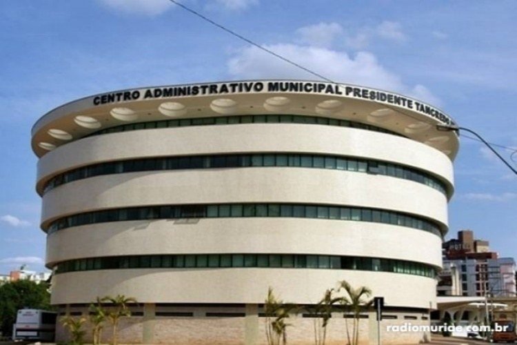 Prefeitura de Muriaé abre concurso público com 100 vagas e salários de até R$ 6.428,97