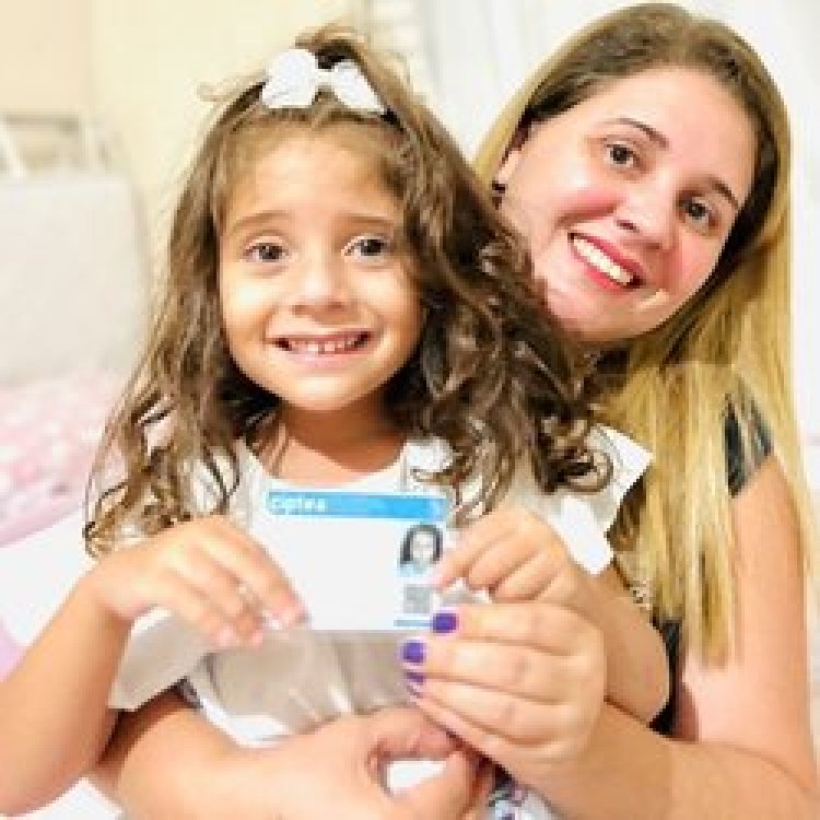 Alteração e renovação da carteira para pessoas com espectro autista já podem ser solicitadas pela internet em Minas