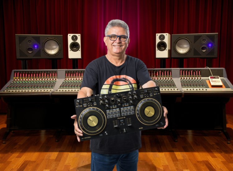 DJ Comemora os 167 Anos de Ubá com Música Exclusiva