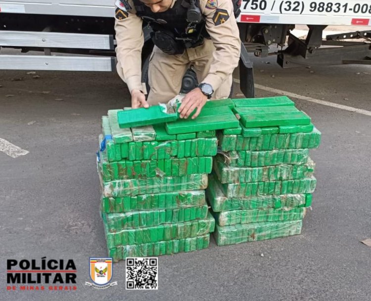 Polícia Militar Rodoviária apreende veículo com 250 kg de maconha em Ubá