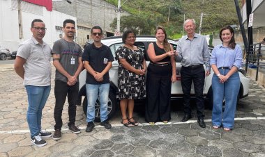 Prefeitura entrega novo veículo ao PROCON
